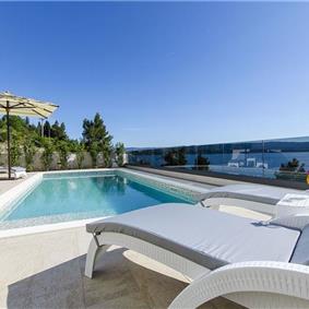 5 bedroom beachfront villa with heated pool near Omis, sleeps 9